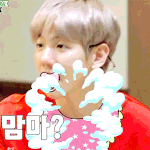 [백현] 25화 엑사세 백현 <b>gif</b> 2