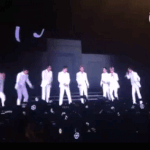 [EXO] 완전체 무대 못 <b>본지</b>