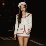 제니 점점 인간 <b>샤넬</b> 되어가는중