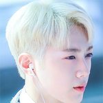 비주얼이 <b>SF</b>급 남돌