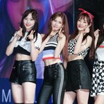 [엔터톡] 어제 데뷔한 <b>네온</b>펀치 라는 아이돌ㅋㅋㅋ