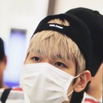 [백현] 백현이 출국 <b>플뷰</b> 4