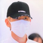 [백현] 백현이 출국 <b>플뷰</b> 6
