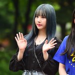 오늘 은하 머리색.............