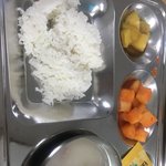 우리 학교 급식 개에바임..