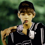 [방탄소년단] 나 타팬인데 <b>뷔</b> 이거 왜 유명해??