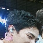 [시우민] 큰 베개를 껴안고 잔다는 시우민 ㅇㅇ!