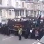 영국에서 이슬람 <b>율법</b>으로 살겠다는 무슬림 여자들의 시위