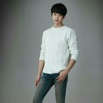 여자분들 투표좀요!! (얼굴평가 대결중 )
