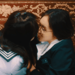 해외에서 난리난 국내 레즈뮤비.<b>gif</b>