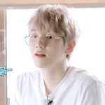 [백현] 180705 엑사세 백현 <b>gif</b>  1