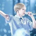 [EXO] 이 <b>때</b> 팬 아니어서 모르는데 이거 언제임?