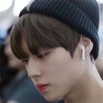 <b>동글</b>거려서 더 호감인 남돌