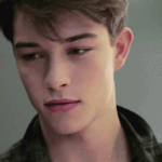 [댓글부탁해] 금수저남친<b>vs</b>공부잘하는남친 추반