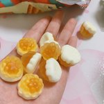 얘들아 사진찍을때 가슴나오는거