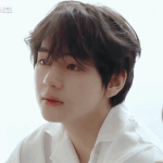 [방탄소년단] 머글인데 <b>뷔</b> 짤 좀 털어주세요 ㅠㅠ