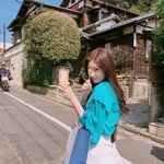 아이돌의 <b>sns</b> 속 일상들