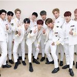 여전히 존잘 워너원 황민현 일본 <b>하이터치회</b>~