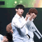 [박우진] 우진이 보면 길들여지지않은 새끼<b>늑대</b>같아