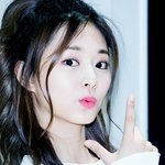 오늘자 뮤뱅 출근길 <b>쯔위</b>~!