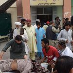 [속보]또 이슬람 자살폭탄 <b>테러</b>, 120명 사망한 파키스탄 현장