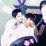 [EXO] <b>아오</b> 이뻐 개이뻐