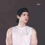 [EXO] 이 사진 보니까 새삼 <b>박찬</b>열 오진다;;