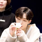 본진 짤 <b>암거</b>나 자랑하고가ㅠ