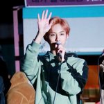[NCT] 윈윈이 <b>손목</b> 왜 이래? 한줌임?