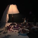 턱에 왕여드름 났는데 벌집모양임(사진 개극혐)