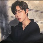[댓글부탁해] 박지훈 굿즈 사진 <b>봄</b>? 화보인줄