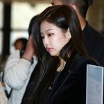 블랙핑크 제니 근황.. <b>턱살</b>..