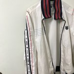 [댓글부탁해] 재업)<b>동묘</b>옷무덤에서 건진던데 버릴까추반좀