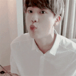 방탄 내 음식 먹기 <b>온도차</b>