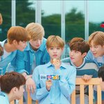 [이대휘] 일년전 상큼한 목소리로 요하<b>이송</b> 부른 이대휘