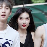 현아 300만원짜리 출근길 <b>착장</b>
