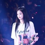 지효 제니 같은 옷 다른 느낌