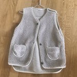 이거 5천원인데 <b>산다</b>만다