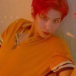 빅스 <b>레오</b> 눈빛 쩌는것 같다..