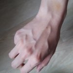 [댓글부탁해] 여자손인가요? 남자손인가요?