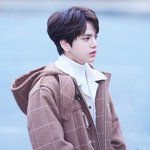진짜ㄹㅇ찾고 싶어서 그런데 <b>이사람</b> 이름 좀 알려주라