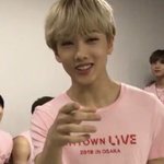 [NCT] 지성이 쳐다보는 멤버들 표정 ㅋㅋㅋㅋㅋㅋㅋㅋㅋㅋㅋㅋ
