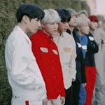 <b>아미</b>들 <b>방탄</b> 이거 언젠지 알려줄사람 ..?