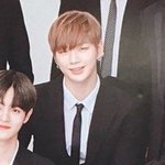 [강다니엘] 수트입은 강다니엘 <b>크롭</b>짤