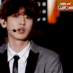 [EXO] 남친이 <b>무대</b> <b>위</b>에서 하트 날릴때