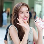 <b>햇살</b>을 받아 눈부시게 예쁜 女돌