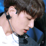 땀 흘리는 것조차 퍼포먼스 같은 정국