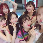 6명이 한명으로 보이는기적(<b>feat</b>.여자친구)