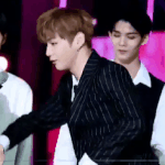 [강다니엘] <b>mc</b>딩/동님이랑 인사하는 강다니엘ㅋㅋㅋㅋㅋㅋ