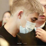 [EXO] 경수 지금 <b>탈색</b>한거 맞음???  인스타에 사진이